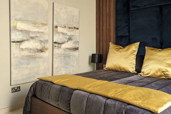 Room 6 of 29