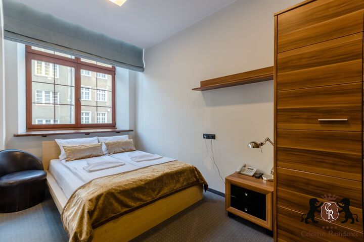 Room 49 of 146