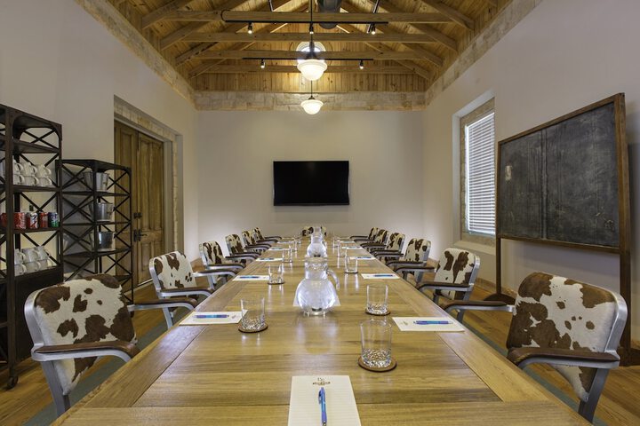 Meeting facility
