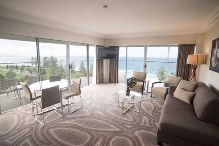 Room 3 of 105