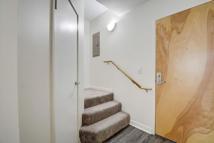 Room 26 of 194