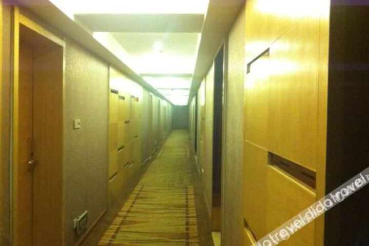 Hotel Interior 19 of 38