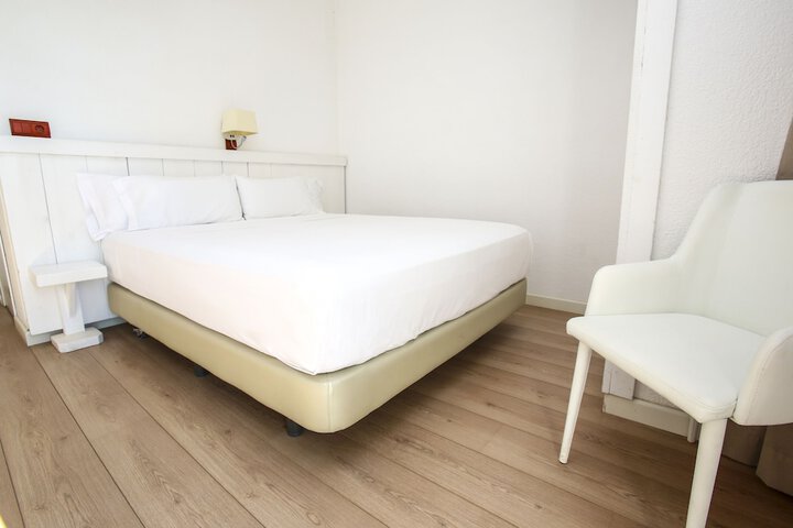 Room 12 of 58