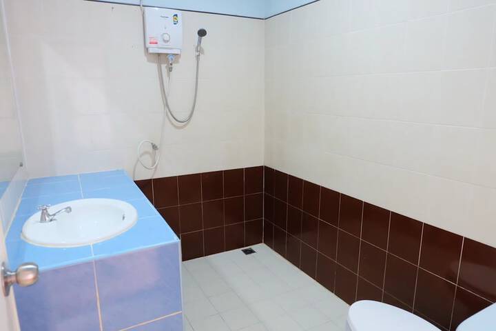 Room 18 of 23