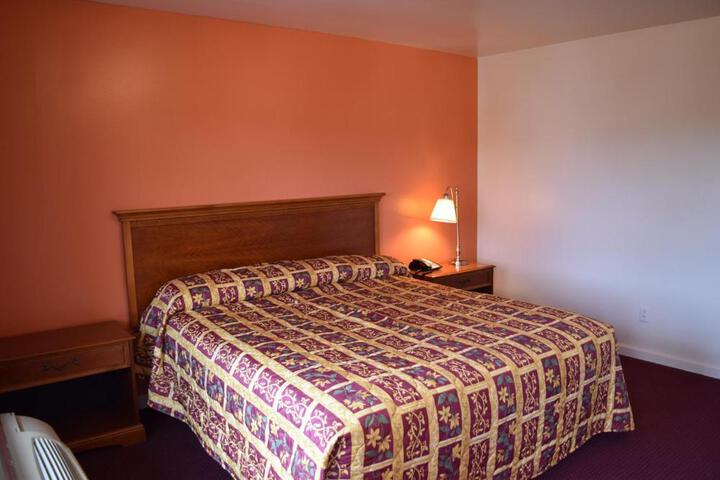 1 Double Bed (4 of 4)
