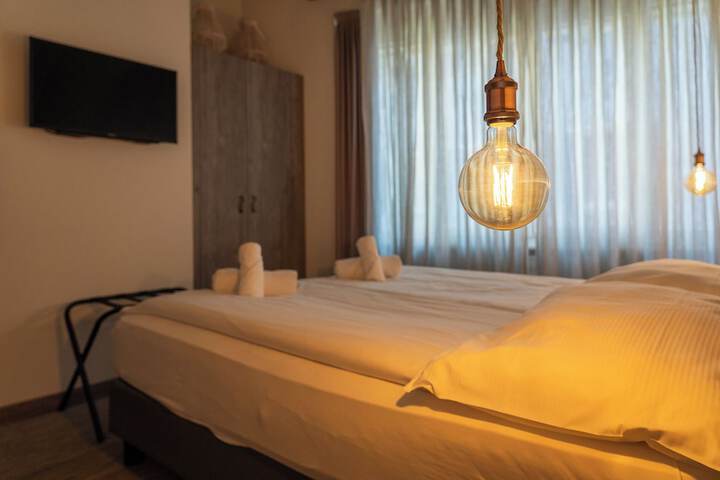 Room 45 of 129