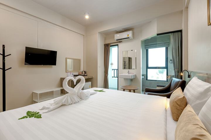 Room 29 of 90
