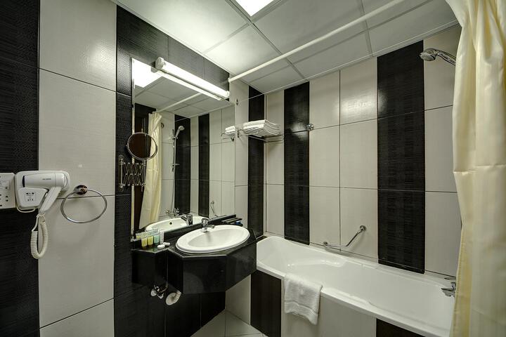Hotel 3 of 8