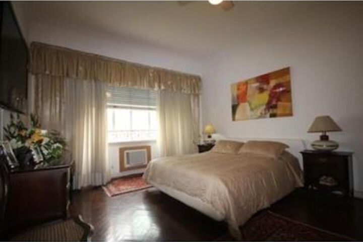 Room 19 of 35