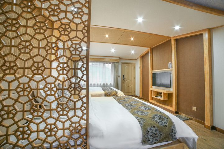 Room 14 of 29