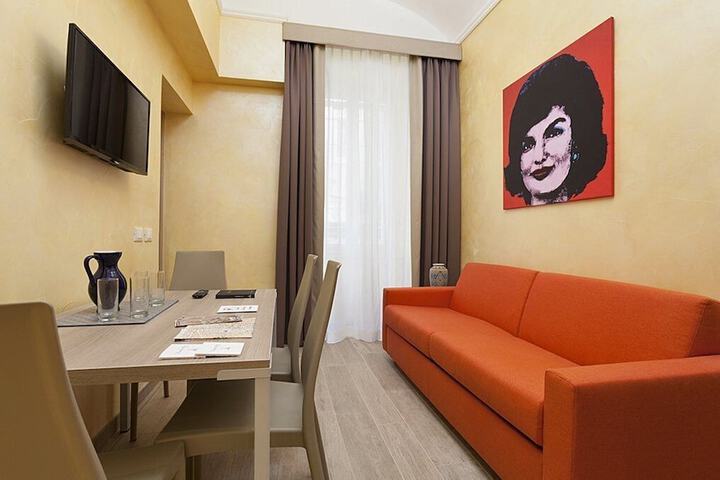 Room 48 of 111