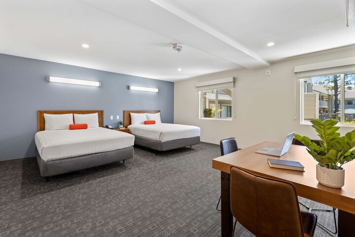 Room 12 of 26
