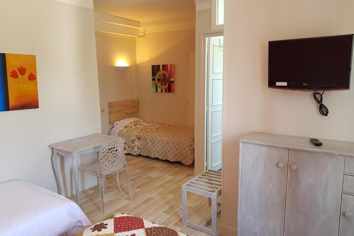 Room 8 of 44