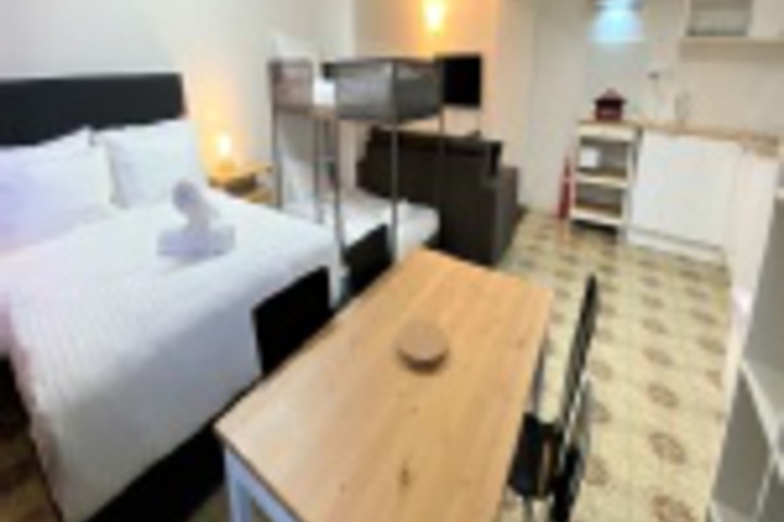 Room 562 of 693
