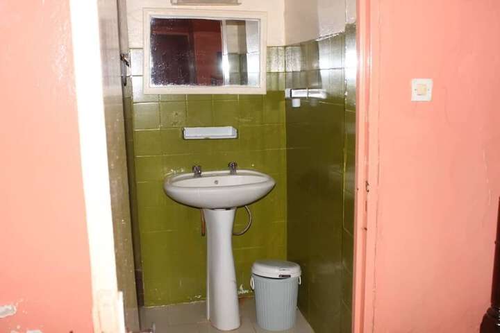 Room 12 of 12