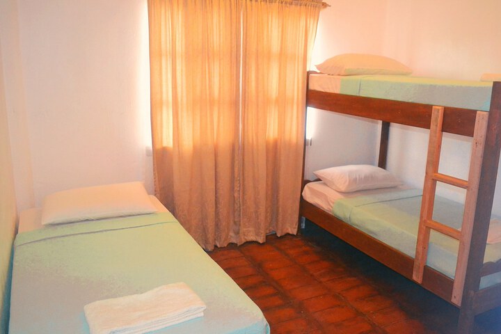Room 7 of 37