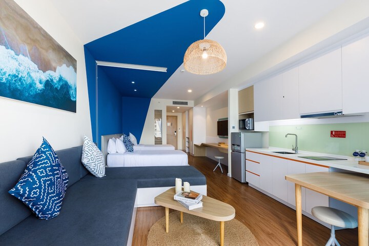 Room 28 of 113