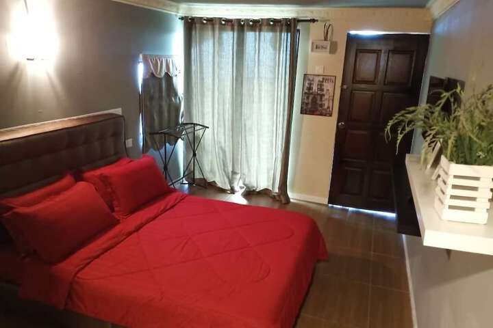 Room 9 of 41