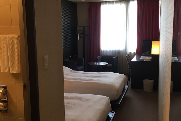 Room 15 of 51