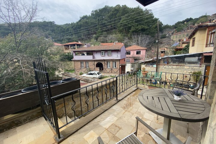 Terrace/Patio 27 of 49