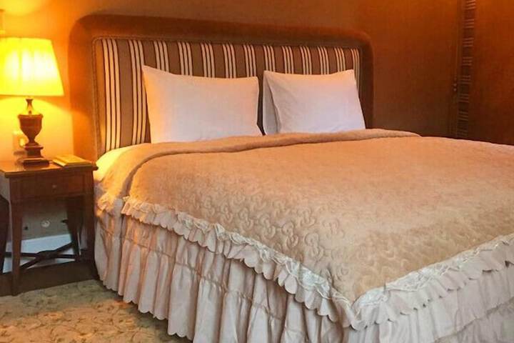 Room 21 of 62