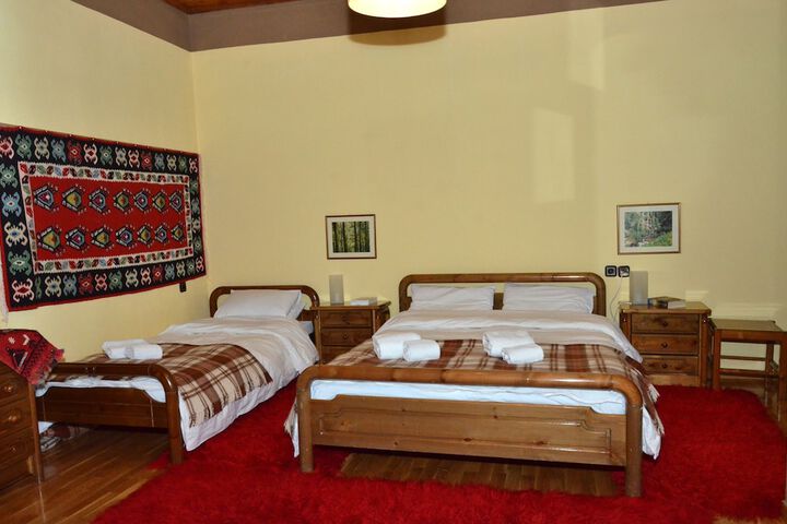 Room 10 of 70