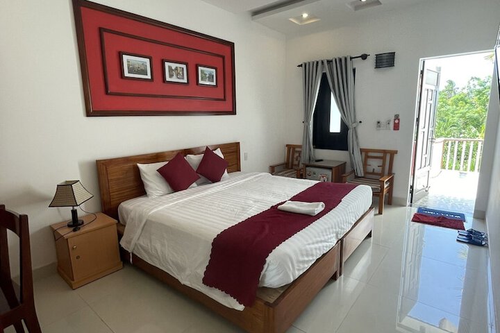 Room 10 of 53