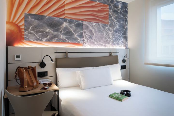 Room 19 of 58