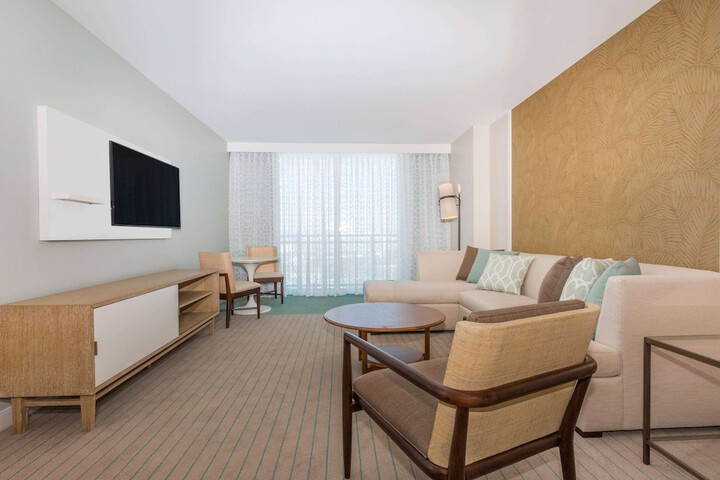 Room 15 of 125