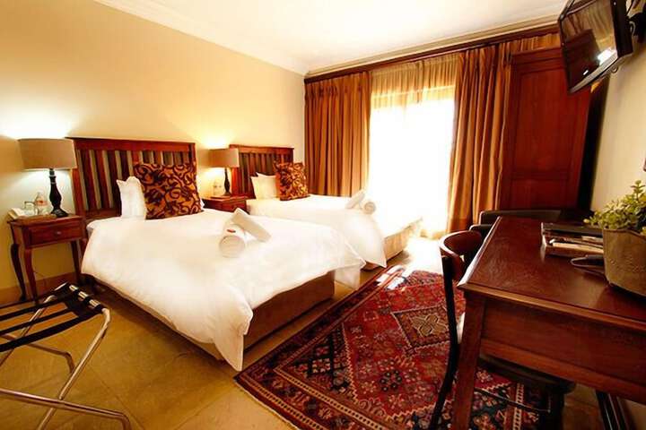 Room 8 of 62