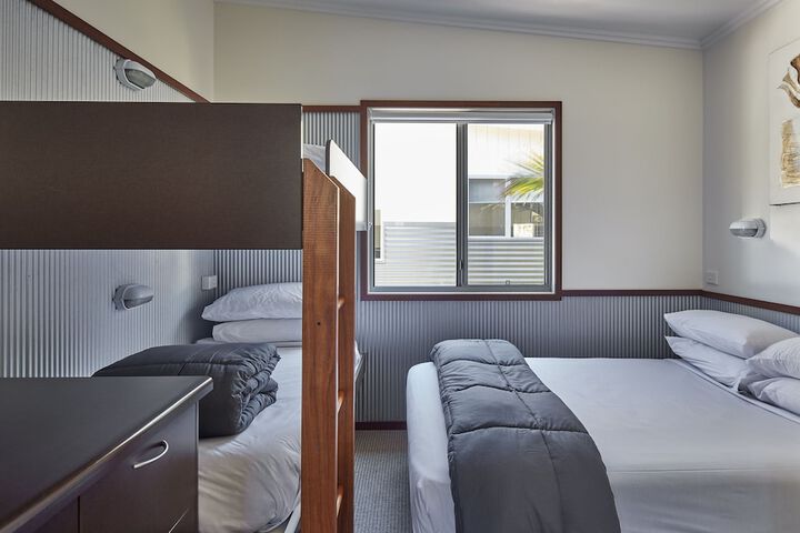 Room 15 of 137