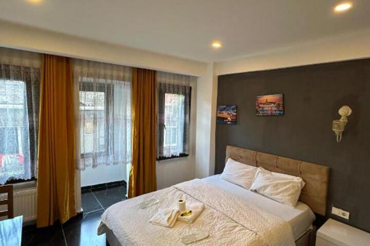 Happy Dreams Apart Hotel