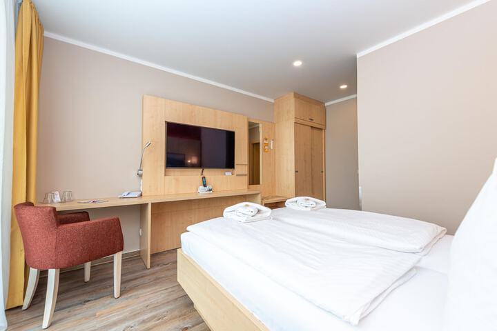 Room 5 of 30