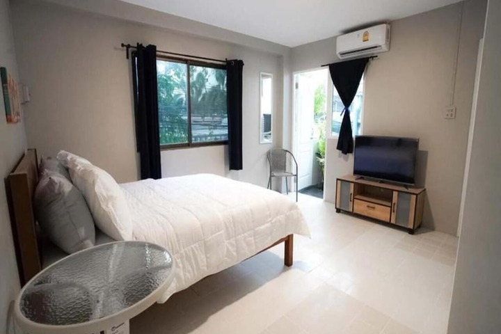 Room 12 of 39