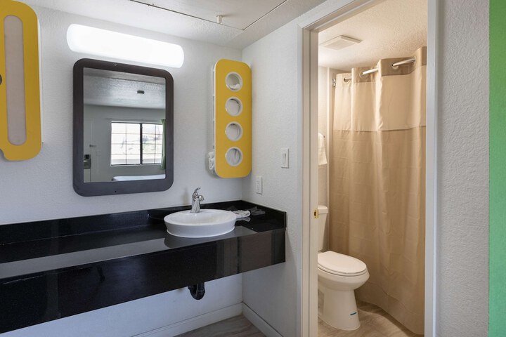 Clean Restrooms