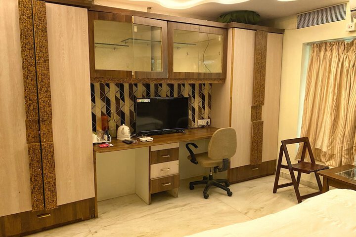 Room 9 of 29
