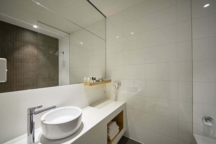 Bath Interior
