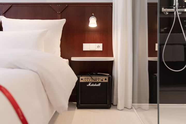 Room 29 of 82