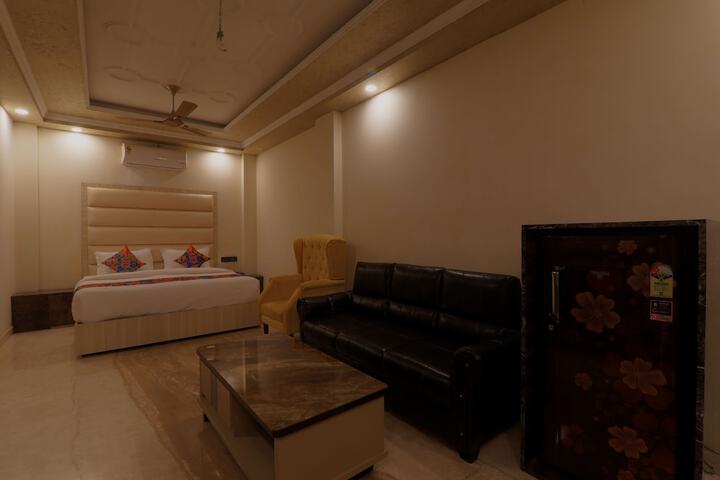Room 19 of 38