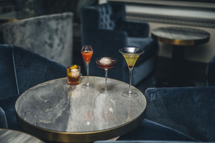 Lounge 141 of 174