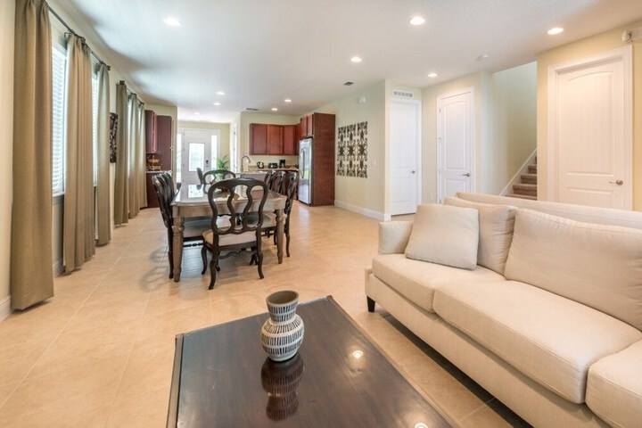 Hotel Interior 4 of 47