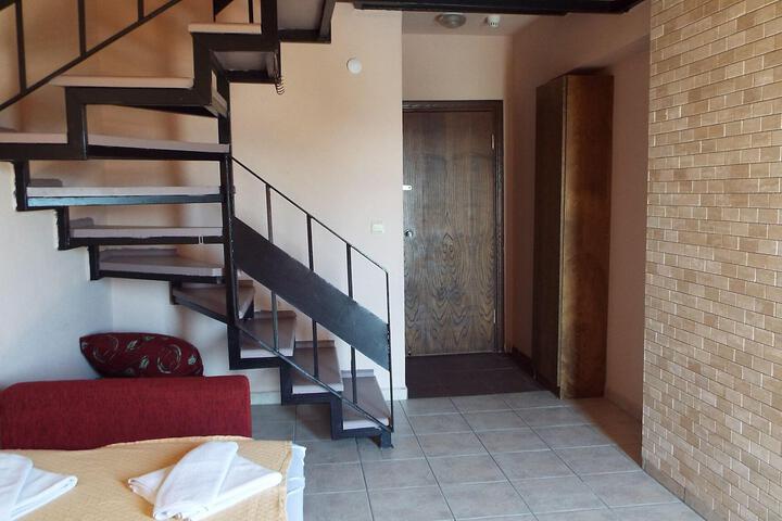 Room 15 of 21