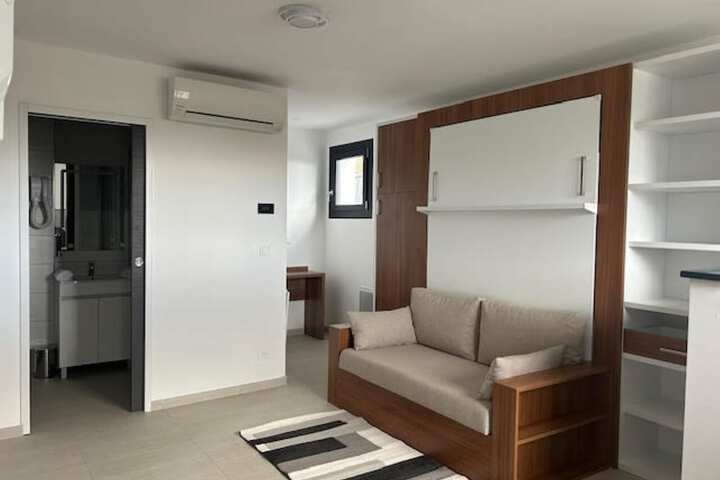 Room 12 of 49