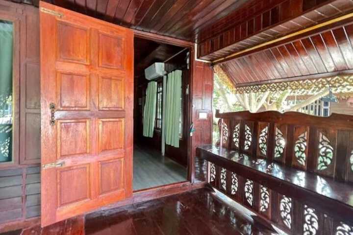 Room 51 of 109