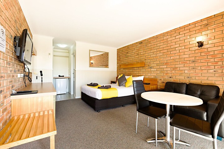Room 15 of 52