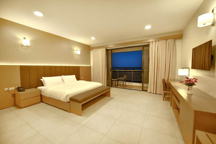 Room 5 of 61