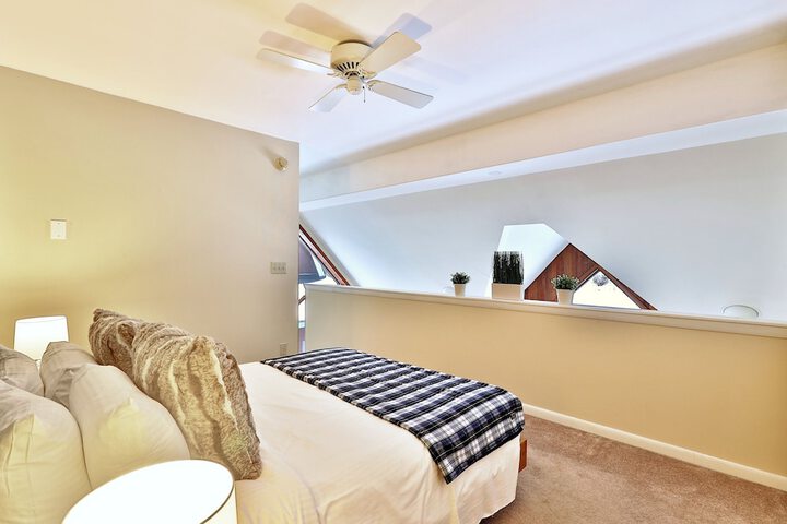 Room 3 of 30