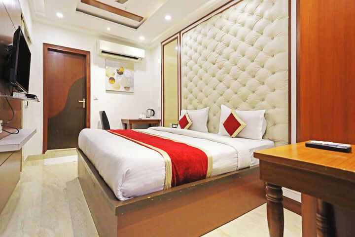 Room 27 of 115