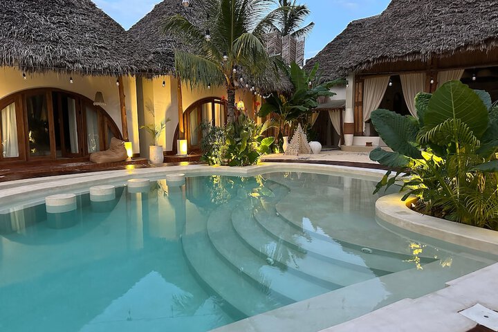 Pool 42 of 70