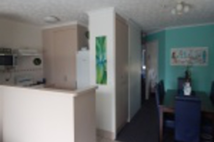 Room 120 of 560